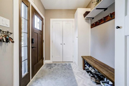 34 Honeysuckle Road North, Lethbridge, AB - Indoor Photo Showing Other Room