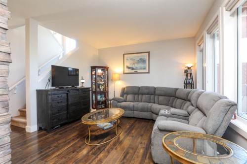 127 Westgate Drive, Coaldale, AB 