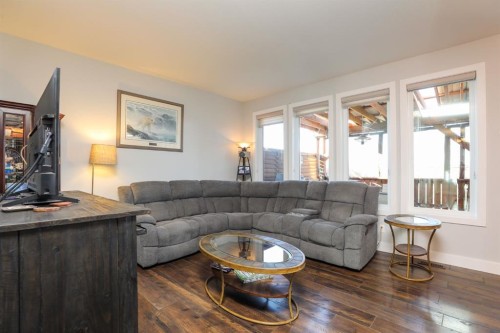 127 Westgate Drive, Coaldale, AB 