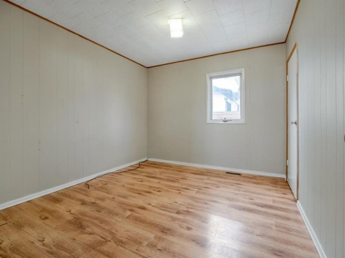 1249 5A Avenue South, Lethbridge, AB - Indoor Photo Showing Other Room