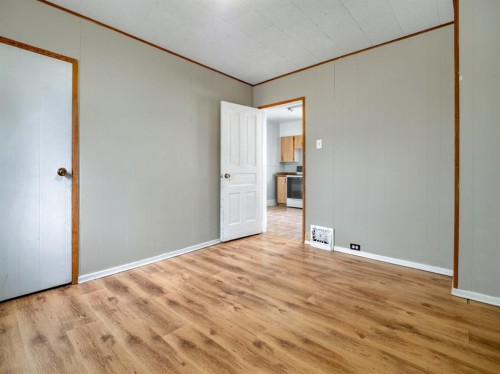1249 5A Avenue South, Lethbridge, AB - Indoor Photo Showing Other Room