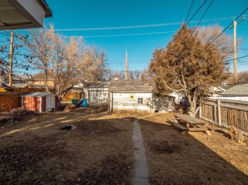 1249 5A Avenue South, Lethbridge, AB - Outdoor