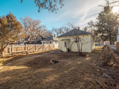 1249 5A Avenue South, Lethbridge, AB - Outdoor