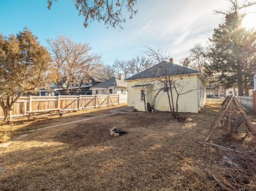 1249 5A Avenue South, Lethbridge, AB - Outdoor