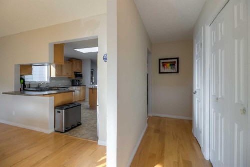 79 Temple Crescent West, Lethbridge, AB - Indoor