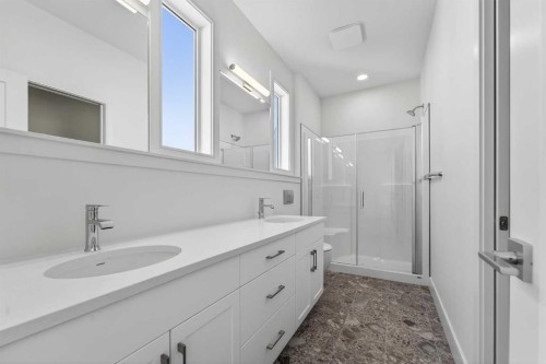 8602 25 Avenue, Coleman, AB - Indoor Photo Showing Bathroom