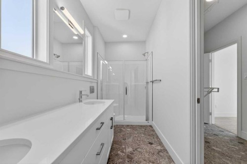 8602 25 Avenue, Coleman, AB - Indoor Photo Showing Bathroom