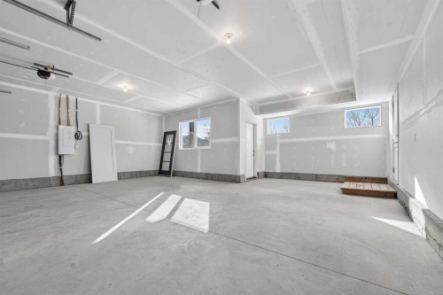 8602 25 Avenue, Coleman, AB - Indoor Photo Showing Garage