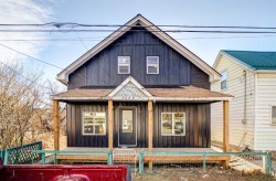 7022 17 Avenue NORTH Coleman, AB T0K 0M0