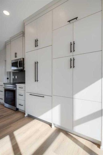 8603 25 Avenue, Coleman, AB - Indoor Photo Showing Kitchen