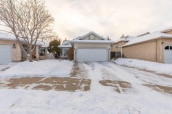 327 Heritage Crescent WEST Lethbridge, AB T1K 6V9