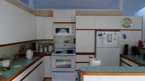 1604 7A Avenue, Fort Macleod, AB - Indoor Photo Showing Kitchen