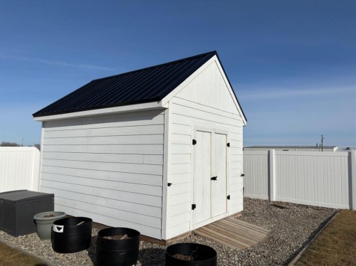 349 E 1 Avenue North, Magrath, AB - Outdoor With Exterior