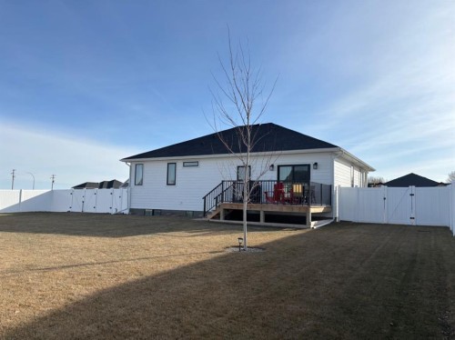 349 E 1 Avenue North, Magrath, AB - Outdoor With Deck Patio Veranda