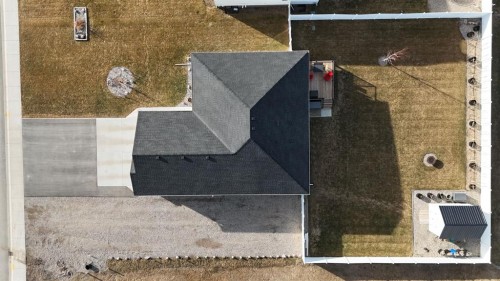 349 E 1 Avenue North, Magrath, AB - Outdoor