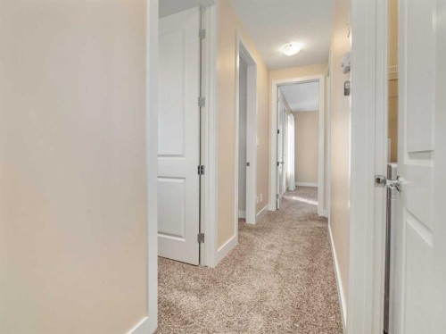 18 Northlander Road West, Lethbridge, AB - Indoor Photo Showing Other Room