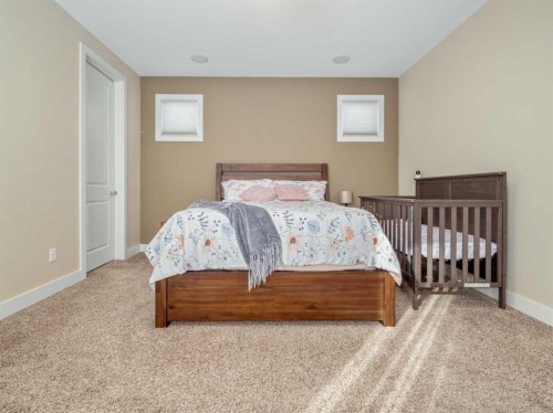 18 Northlander Road West, Lethbridge, AB - Indoor Photo Showing Bedroom