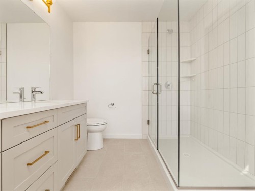 730 Violet Place West, Lethbridge, AB 