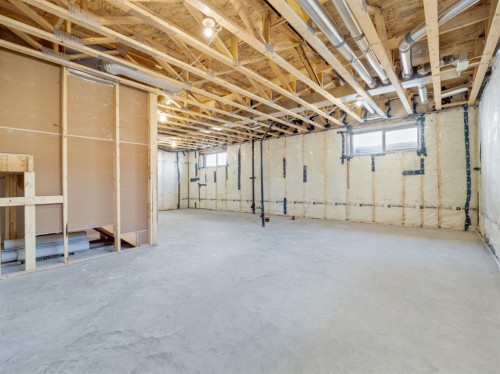 730 Violet Place West, Lethbridge, AB 