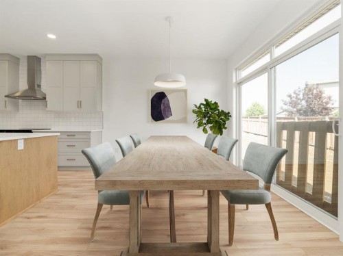 730 Violet Place West, Lethbridge, AB 