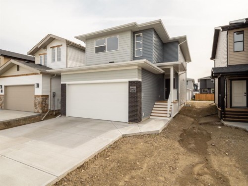 738 Violet Place West, Lethbridge, AB - Outdoor With Facade