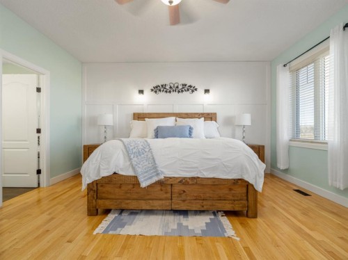 63 Deer Path Meadows, Fort Macleod, AB - Indoor Photo Showing Bedroom