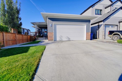 1000 Atlantic Lookout West, Lethbridge, AB - Outdoor