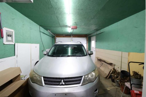 317 4 St, Bow Island, AB - Indoor Photo Showing Garage