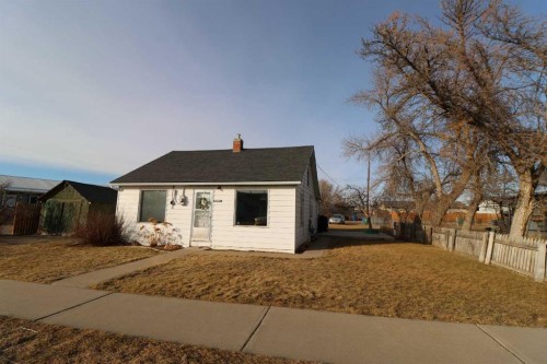 5009 41 Ave, Taber, AB - Outdoor