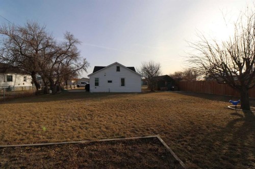 5009 41 Ave, Taber, AB - Outdoor