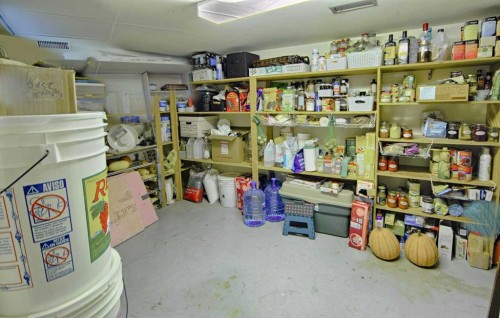 95 Laval Boulevard West, Lethbridge, AB - Indoor