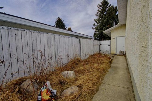 95 Laval Boulevard West, Lethbridge, AB - Outdoor