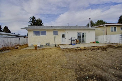 95 Laval Boulevard West, Lethbridge, AB - Outdoor