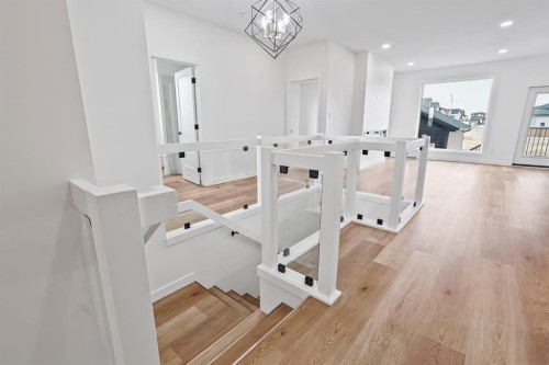 383 Caledonia Boulevard West, Lethbridge, AB - Indoor Photo Showing Other Room