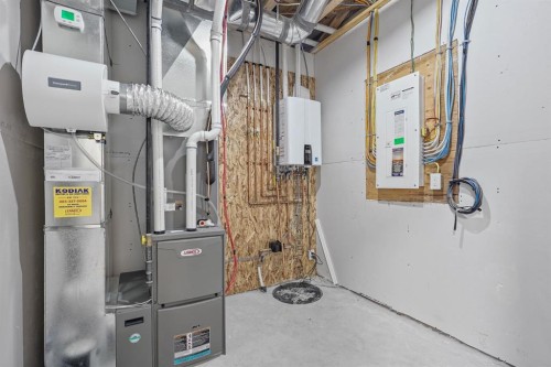 383 Caledonia Boulevard West, Lethbridge, AB - Indoor Photo Showing Basement