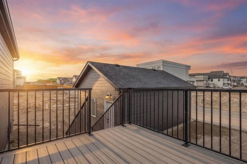 383 Caledonia Boulevard West, Lethbridge, AB - Outdoor