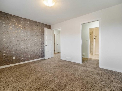 98 Moonlight Boulevard West, Lethbridge, AB - Indoor