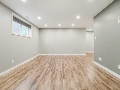 98 Moonlight Boulevard West, Lethbridge, AB - Indoor