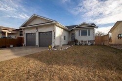 5018 42 Avenue  Taber, AB T1G 1A6