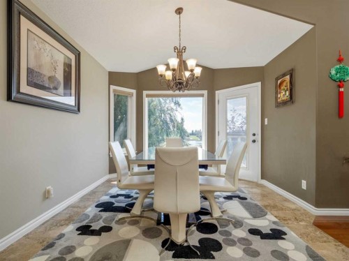 314 Coulee Springs Terrace, Lethbridge, AB - Indoor Photo Showing Dining Room