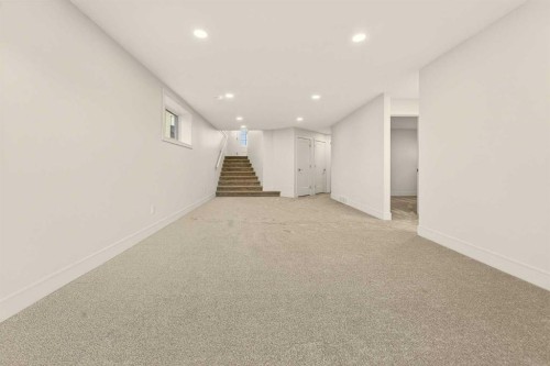 516 Greywolf Cove North, Lethbridge, AB - Indoor Photo Showing Other Room