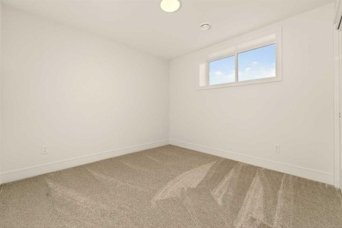 516 Greywolf Cove North, Lethbridge, AB - Indoor Photo Showing Other Room