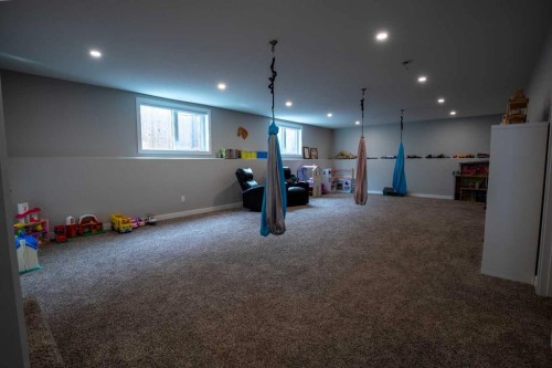 340 Greenwood Place, Coalhurst, AB - Indoor