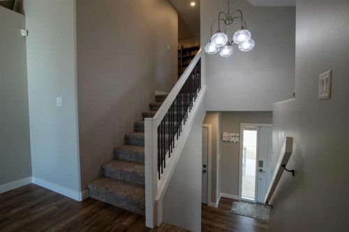 340 Greenwood Place, Coalhurst, AB - Indoor Photo Showing Other Room