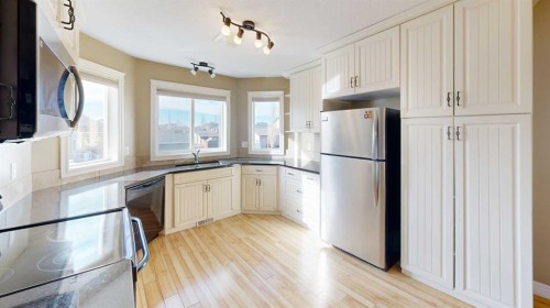 855 Mt Sundance Manor West, Lethbridge, AB 