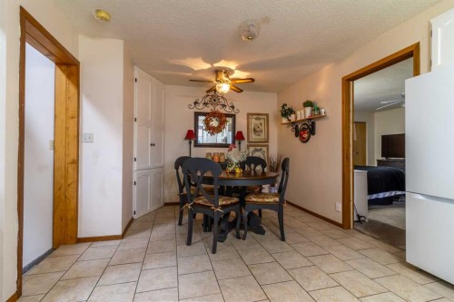 253 51 Avenue E, Claresholm, AB - Indoor Photo Showing Dining Room