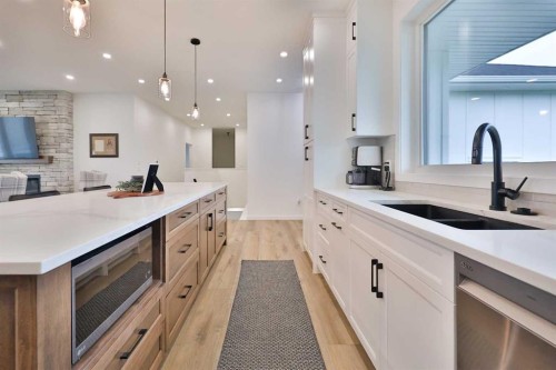 246 4A Street, Stirling, AB 