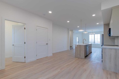 2817 16 Avenue, Coaldale, AB - Indoor