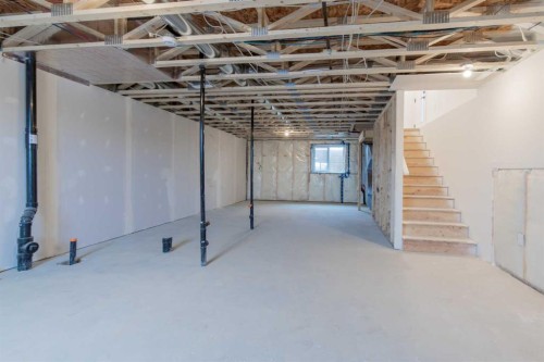 2817 16 Avenue, Coaldale, AB - Indoor