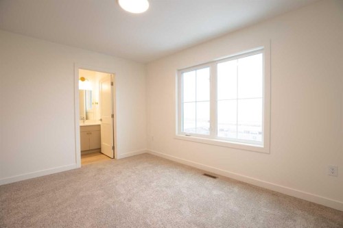 2817 16 Avenue, Coaldale, AB - Indoor Photo Showing Other Room